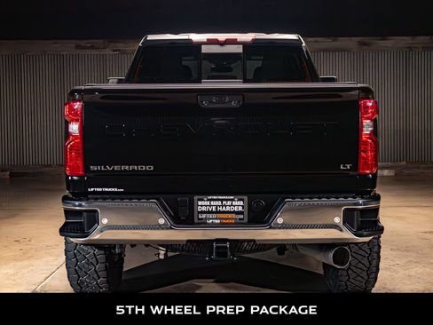 Used 2025 Chevrolet Silverado 2500 LT AWD/4WD image 8