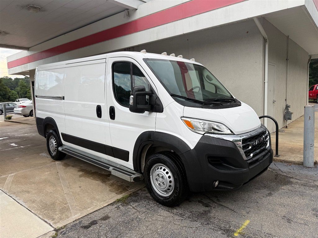 Used 2025 RAM ProMaster 2500 w/ U-Haul Equipment Group FWD image 1
