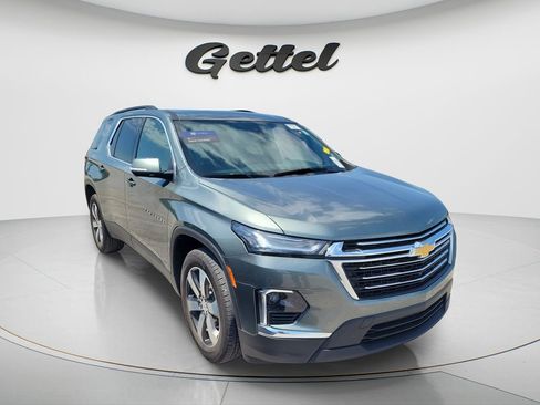 Used 2023 Chevrolet Traverse LT w/ LT Premium Package image 4