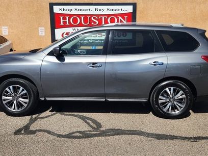 Used 2020 Nissan Pathfinder SV