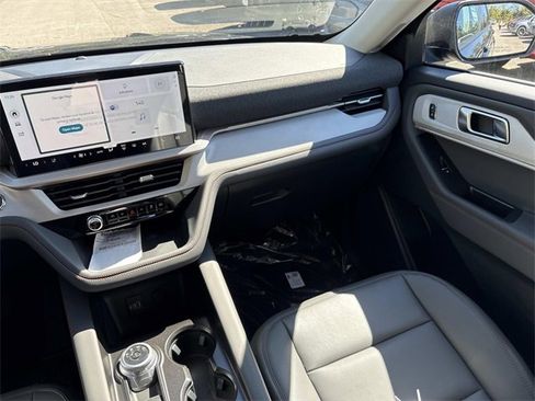 New 2026 Ford Explorer Active w/ Active Comfort Package image 16