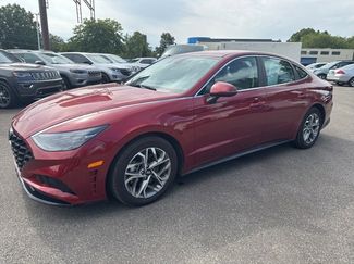 Used 2023 Hyundai Sonata SEL image 1