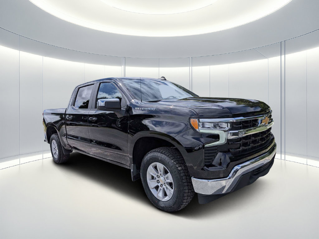 Used 2025 Chevrolet Silverado 1500 LT RWD image 2
