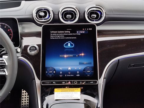 New 2026 Mercedes-Benz GLC 300 image 8