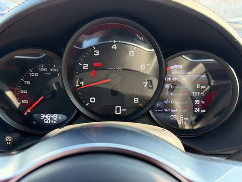 Used 2019 Porsche 718 Cayman RWD image 20