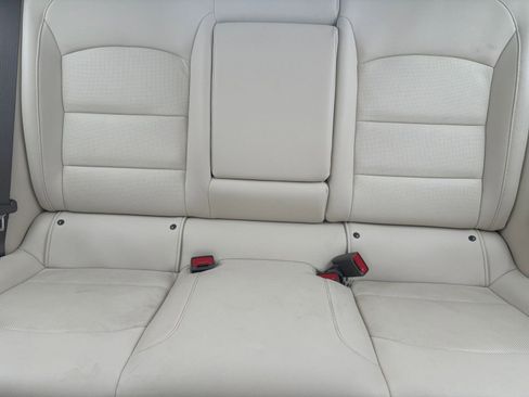 Used 2024 Chevrolet Malibu LT image 38