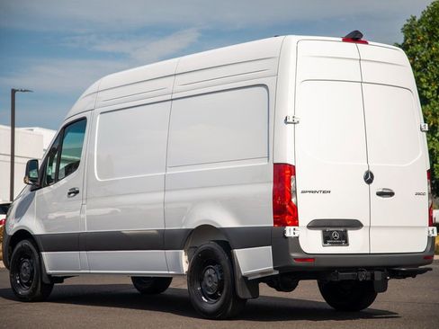 New 2026 Mercedes-Benz Sprinter 2500 image 8