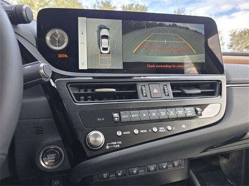 New 2025 Lexus ES 350 Ultra Luxury image 30