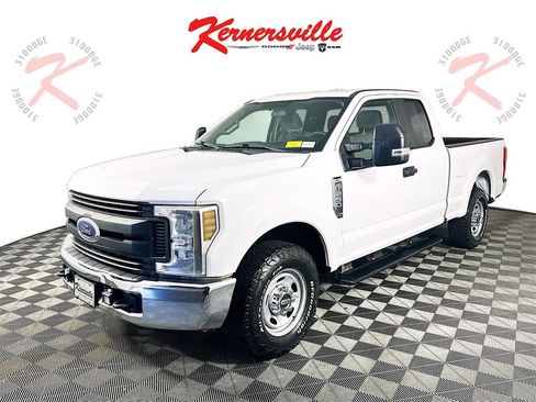 Used 2019 Ford F250 XL w/ XL Value Package image 3