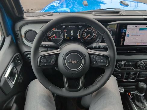 New 2025 Jeep Wrangler Sport S image 21