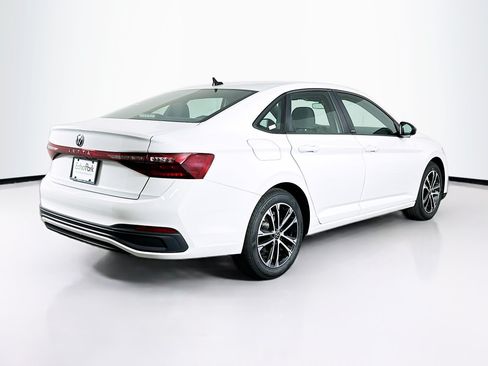 Used 2025 Volkswagen Jetta Sport FWD image 9