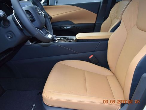 New 2025 Lexus RX 350 FWD image 13