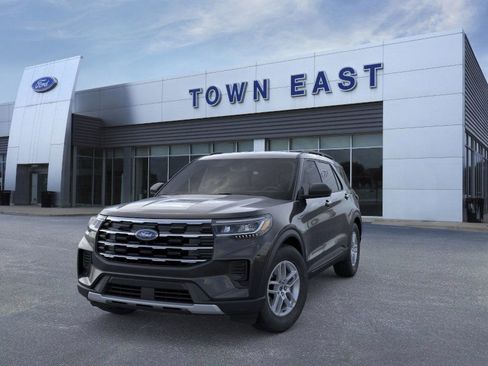 New 2026 Ford Explorer Active image 2