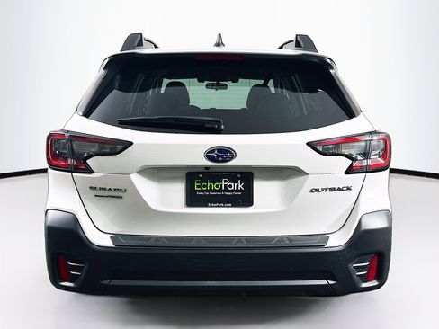 Used 2022 Subaru Outback Premium image 7