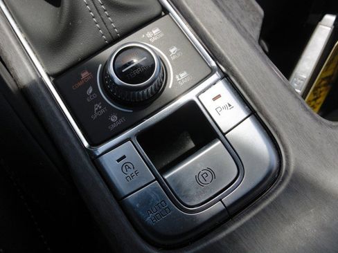 Used 2023 Kia Telluride AWD image 28