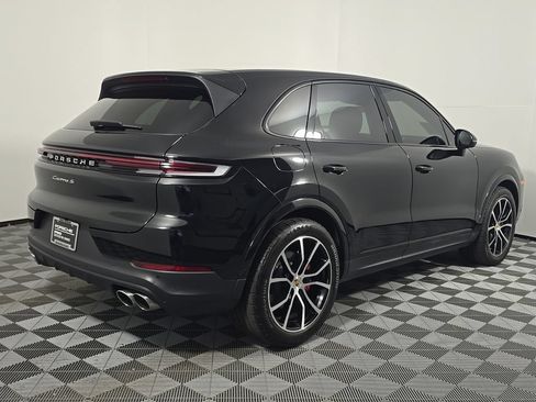 Certified 2024 Porsche Cayenne S AWD/4WD image 7