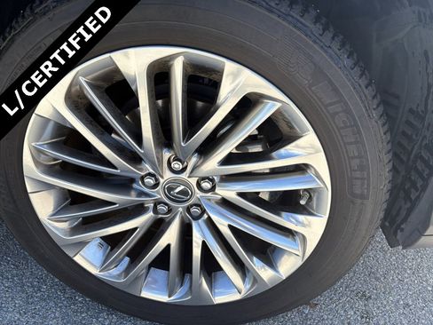 Used 2021 Lexus RX 350L Luxury w/ Accessory Package image 17