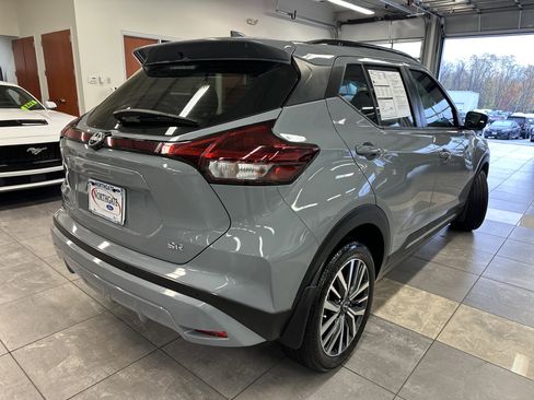 Used 2024 Nissan Kicks SR w/ SR Premium Package image 12