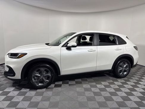 New 2026 Honda HR-V LX image 3