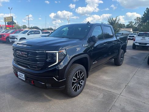 New 2026 GMC Sierra 1500 AT4 w/ AT4 Premium Package AWD/4WD image 2