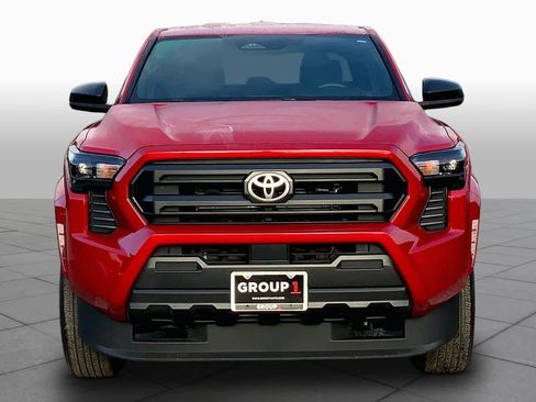 Used 2025 Toyota Tacoma SR AWD/4WD image 4