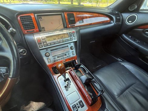 Used 2008 Lexus SC 430 Convertible RWD image 31