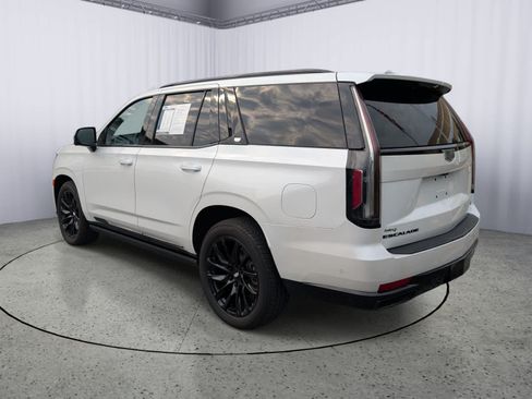 Used 2024 Cadillac Escalade Sport Platinum w/ LPO, ONYX Package AWD/4WD image 5