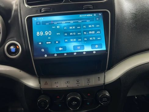 Used 2017 Dodge Journey SE FWD image 15