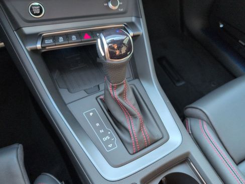 New 2025 Audi Q3 2.0T Premium image 16