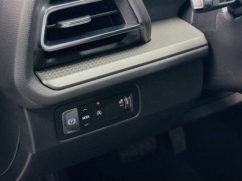 New 2026 Chevrolet Traverse LT image 10