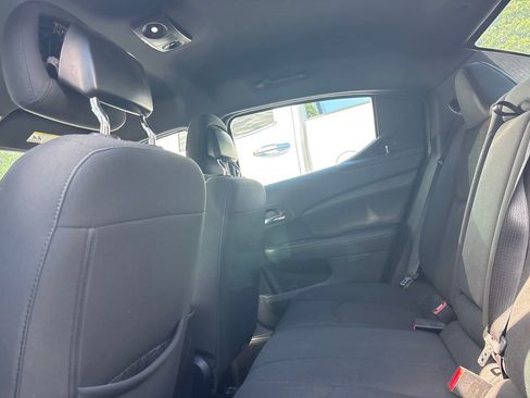Used 2013 Dodge Avenger SXT FWD image 9