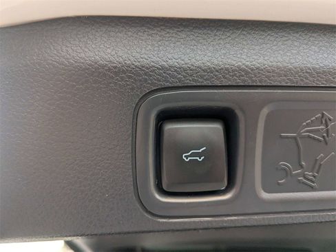 Used 2022 Ford Expedition Platinum image 12