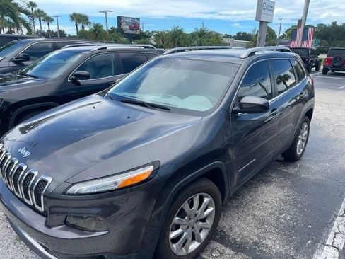 Used 2016 Jeep Cherokee Limited FWD image 1