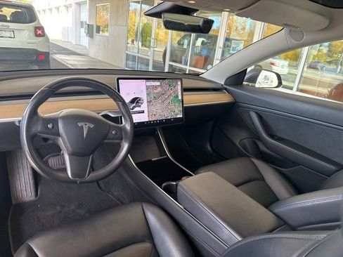Used 2018 Tesla Model 3 Long Range image 21