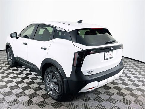 New 2026 Nissan Kicks S image 5