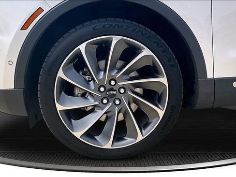 Used 2019 Lincoln Nautilus Reserve AWD/4WD image 33
