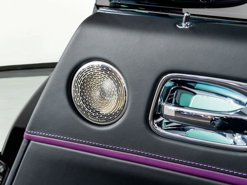 Used 2020 Rolls-Royce Wraith RWD image 30