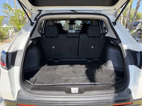 Used 2023 Honda HR-V LX image 7
