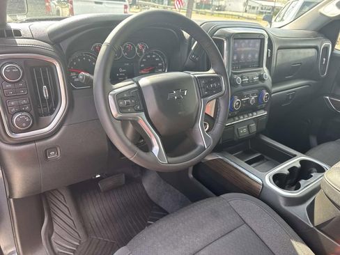 Used 2022 Chevrolet Silverado 1500 RST image 16