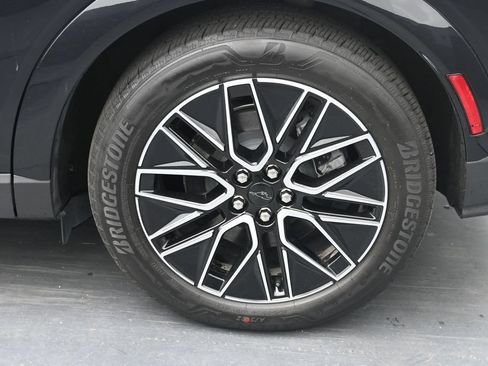 Used 2025 Ford Mustang Mach-E Premium AWD/4WD image 13