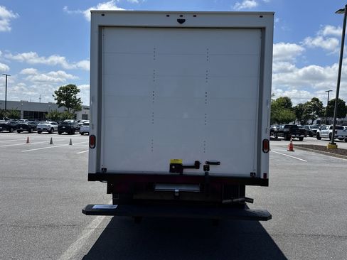 New 2025 GMC Savana 3500 Extended w/ Power Convenience Package image 9