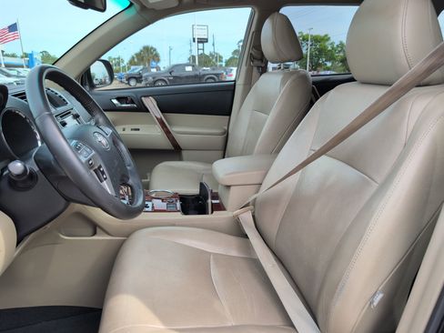 Used 2013 Toyota Highlander Limited image 13