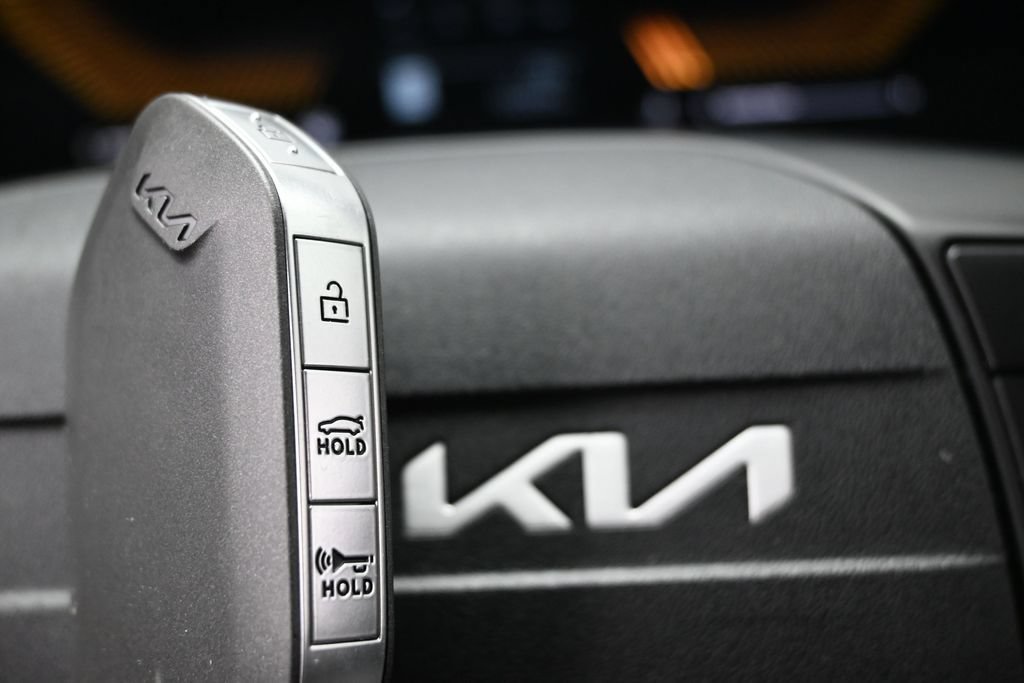 Used 2025 Kia K4 FWD image 39