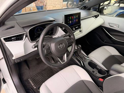 Used 2023 Toyota Corolla XSE FWD image 16