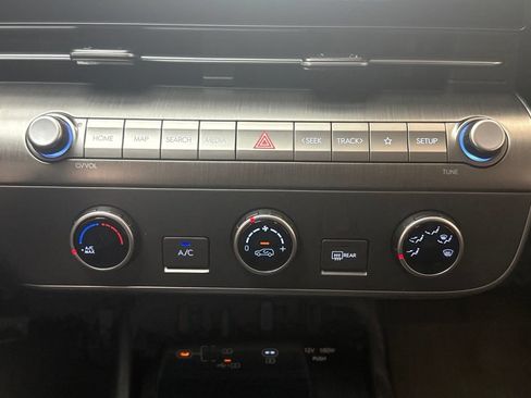 New 2027 Hyundai Kona SE FWD image 16