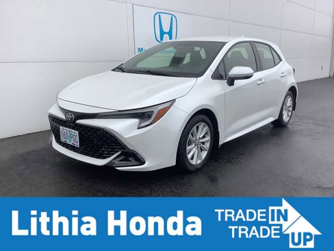 Used 2023 Toyota Corolla SE FWD image 1