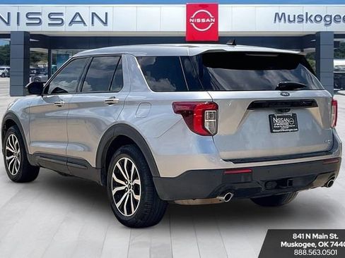 Used 2022 Ford Explorer ST-Line w/ Class IV Trailer Tow Package AWD/4WD image 4