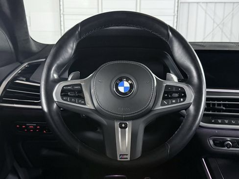 Used 2022 BMW X7 xDrive40i w/ M Sport Package image 54