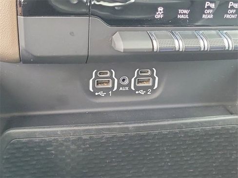 Used 2022 RAM 1500 Laramie image 23