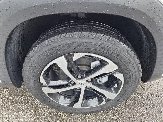 Used 2024 Chevrolet Trax RS w/ Driver Confidence Package FWD image 9